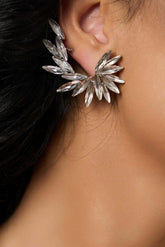 Cercei Elisa asimetrici cu cristale argintii Sia House pentru femei elegante